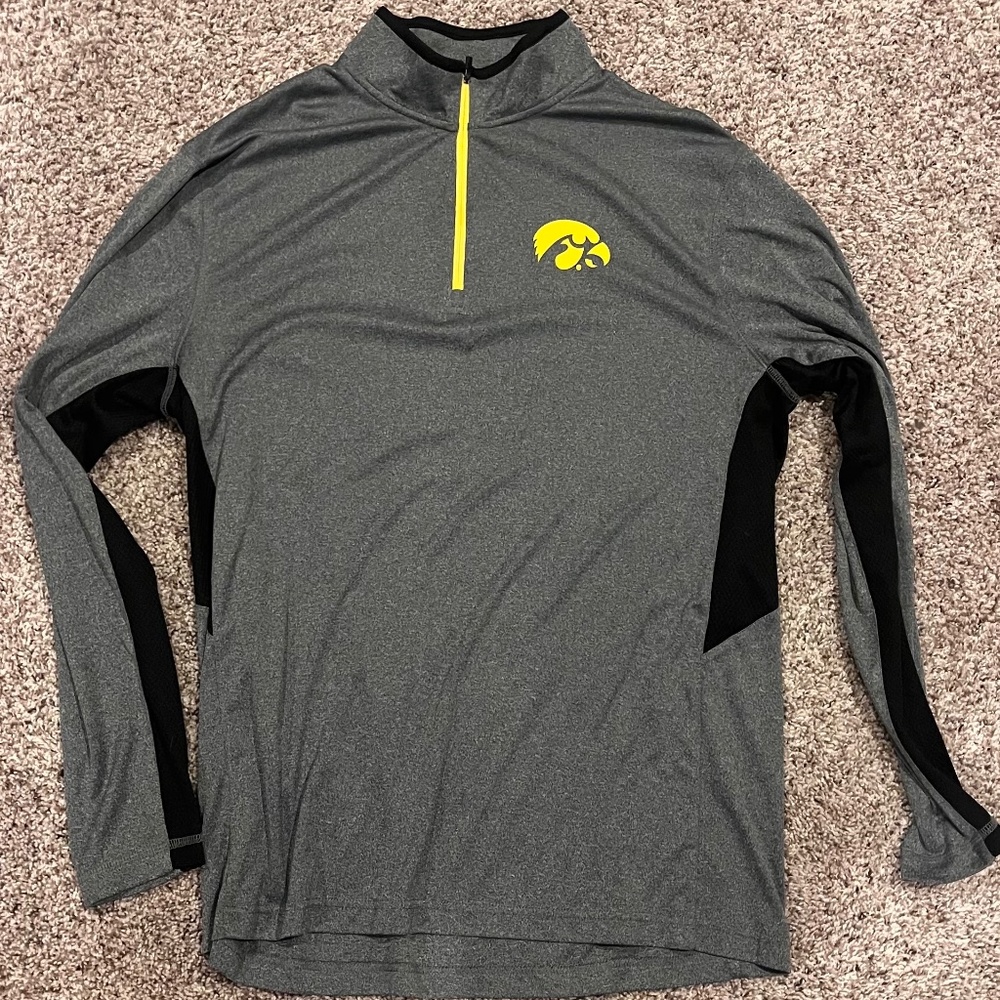 Women's Iowa Hawkeye Quarter Zip Pullover Large